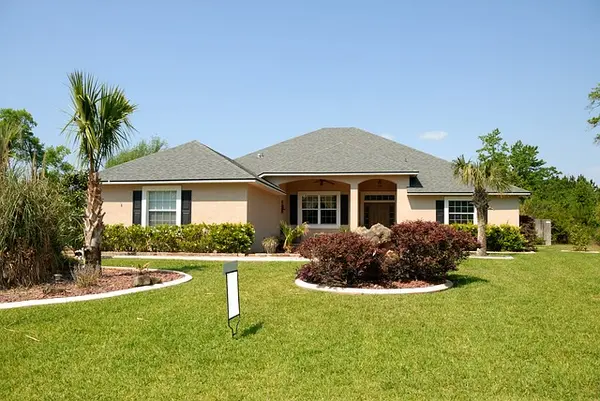 House exterior soft washing - home pressure washing Orlando FL